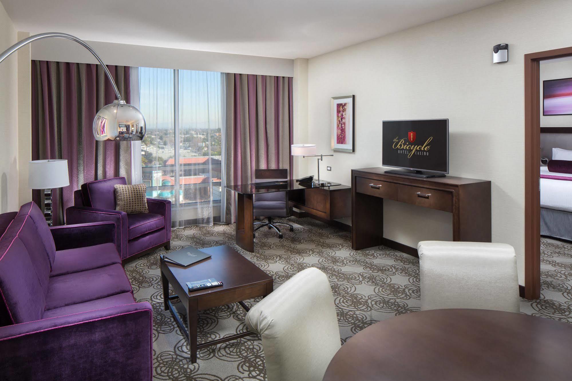 Parkwest Bicycle Casino Hotel Bell Gardens Ngoại thất bức ảnh